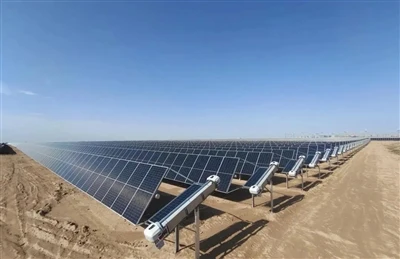 Kina-Centralasien Grönt samarbete: Kinesiskt-Byggda projekt för ren energi Po...